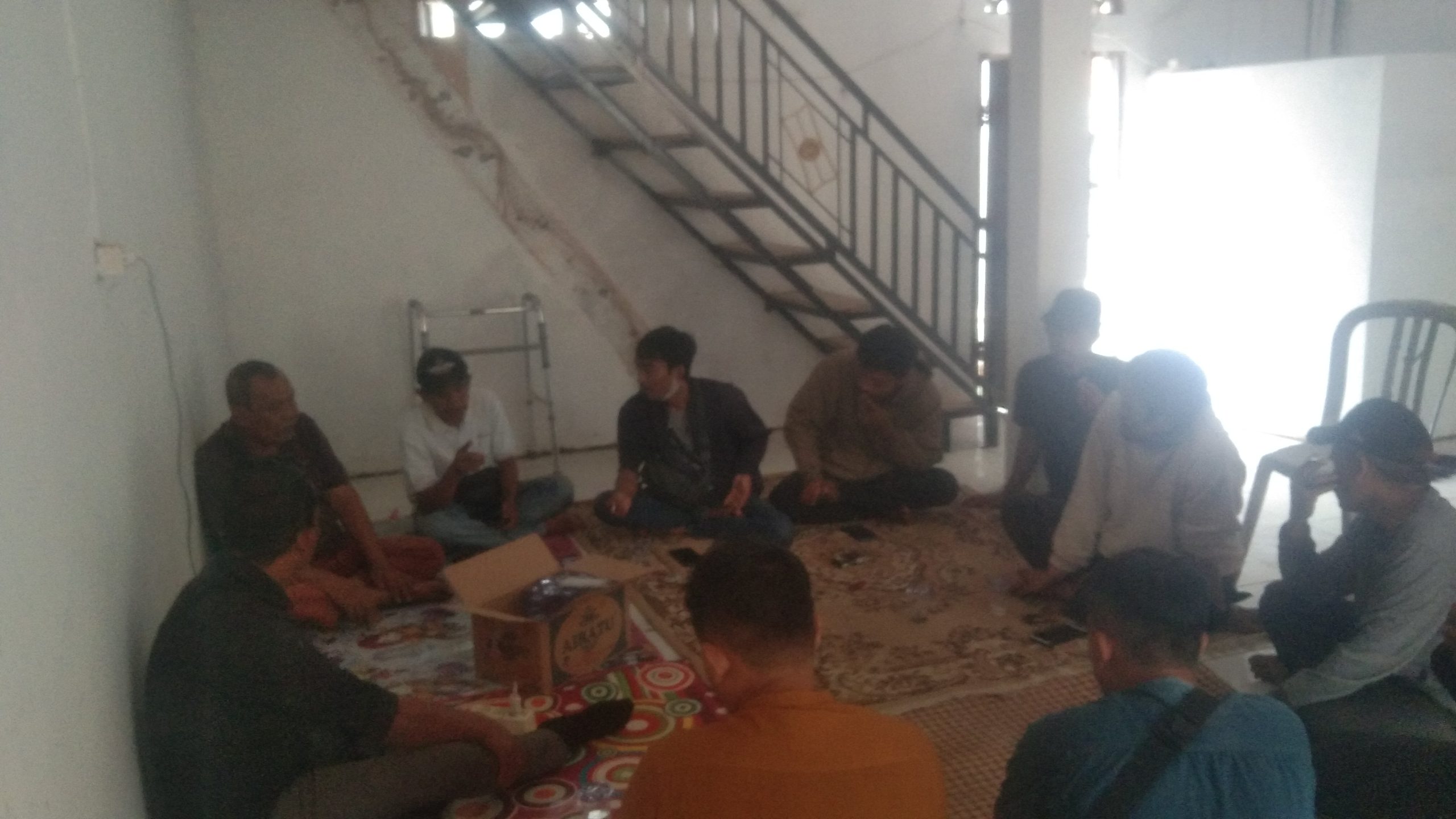 Photo: saat Awak Media bersama warga Dan Tokoh Masyarakat
